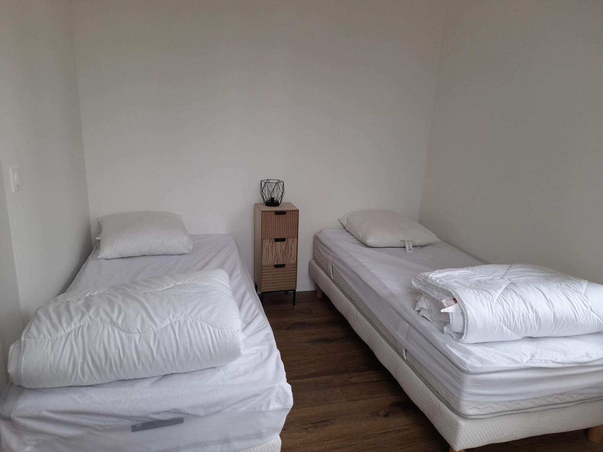 Appart Dans Petit Chateau En Centre Ville Lagny Exteriör bild