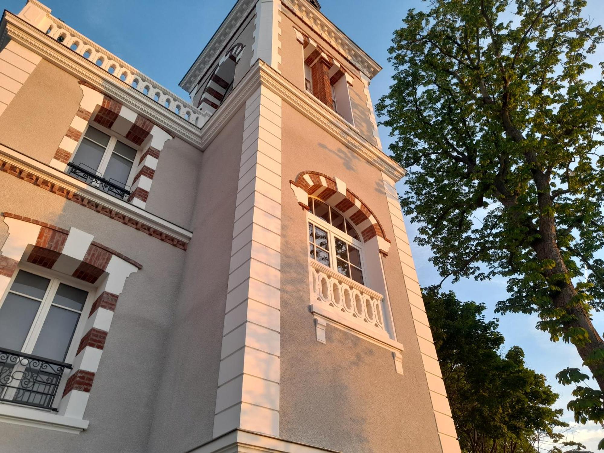Appart Dans Petit Chateau En Centre Ville Lagny Exteriör bild